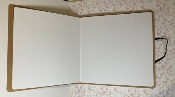 Livre d’or mariage personnalisé fleurs blanches. – Image 2