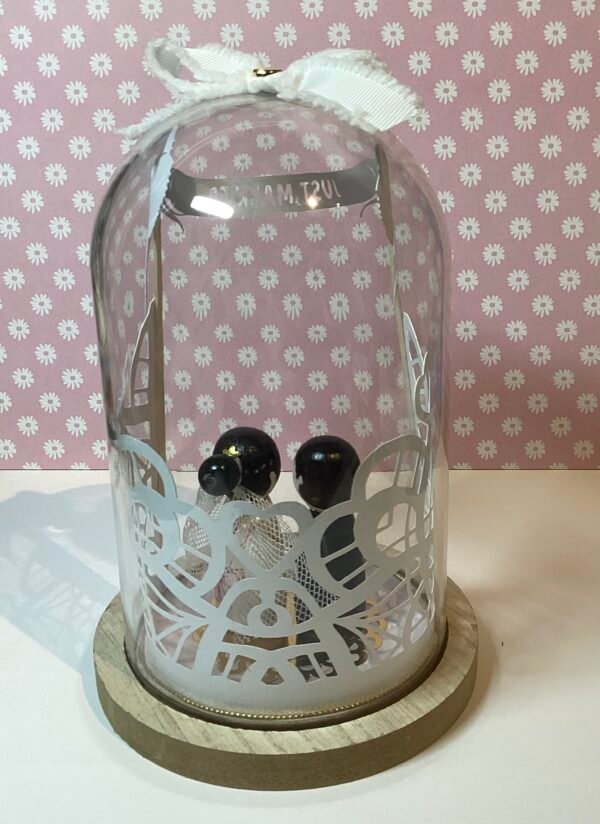 Cloche « les mariés » personnalisée . – Image 5