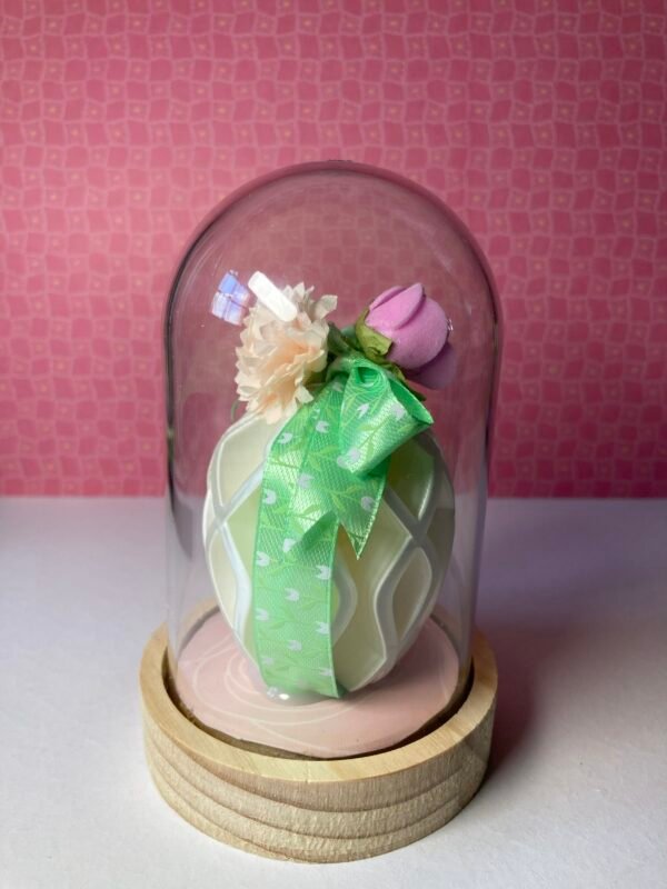 Oeuf de Pâques sous globe – Image 4